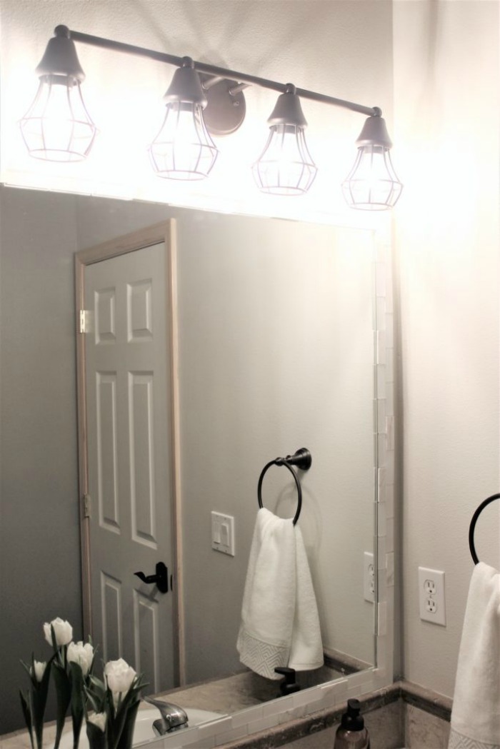 Bathroom lighting ideas | Schlage