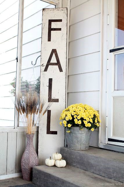 Fall color palettes - Black and white decor - Schlage