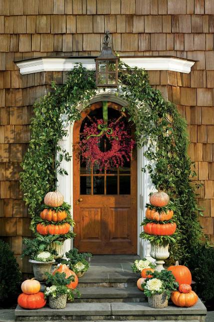 Fall color palettes - Front porch decor - Schlage
