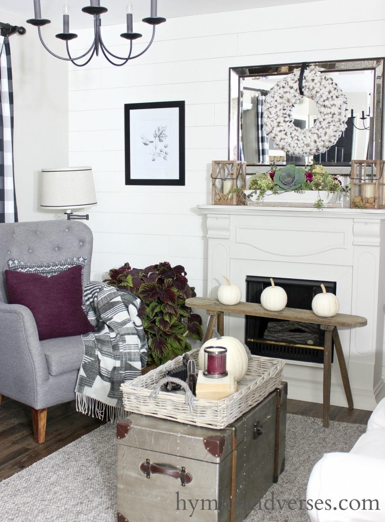 Farmhouse style Thanksgiving mantle decor.