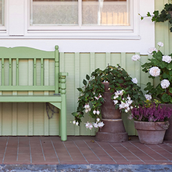 How to keep your front porch fresh when the seasons change.