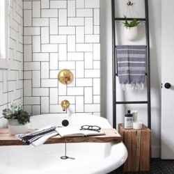 5 ways to maximize your mini bathroom