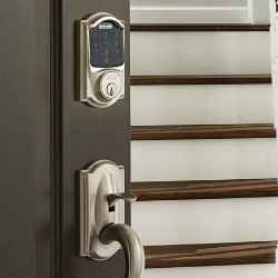 10 things the Schlage Connect™ lock can do with a Samsung SmartThings hub