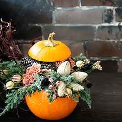 10 of our favorite Halloween crafts found on Pinterest. | Schlage