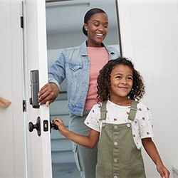 10 home security lessons to teach your kids now | Schlage